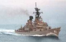 HMAS Brisbane at speed in 1998